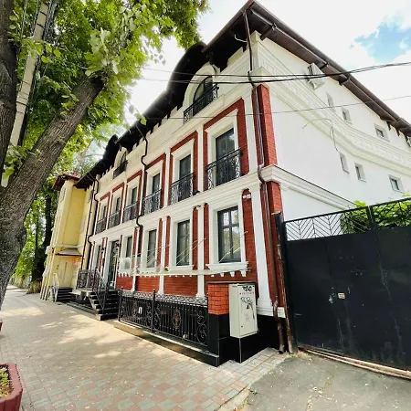 Premier Aparthotel