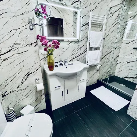 Premier Aparthotel *