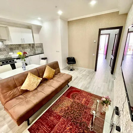 Aparthotel Premier *